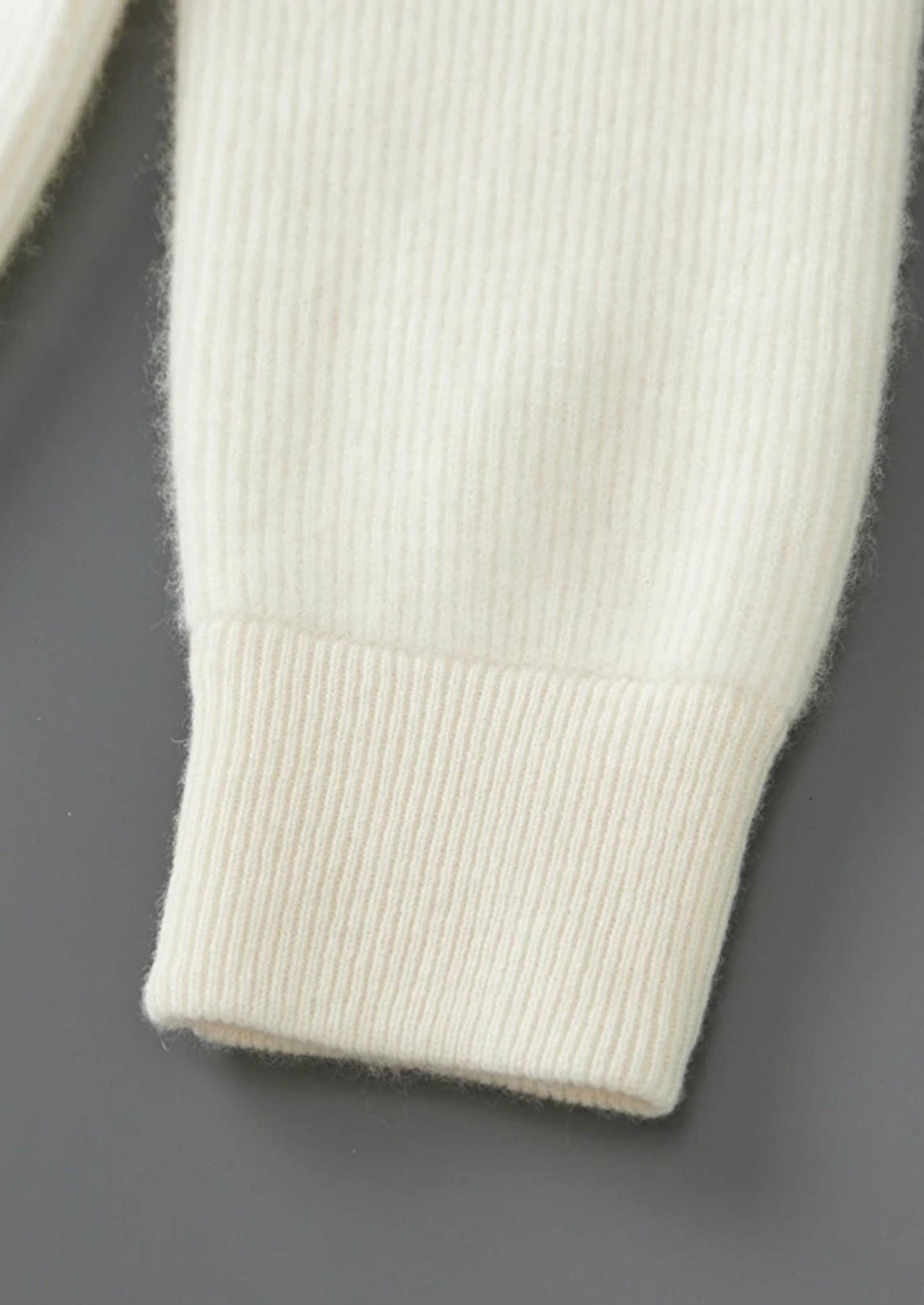 PURE EXTRA-FINE MERINO WOOL RIBBED ZIPPER CARDIGAN