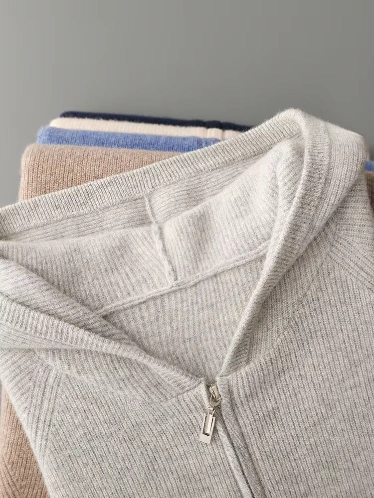 PURE EXTRA-FINE MERINO WOOL RIBBED ZIP HOODIE