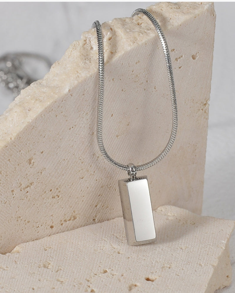 Orren Ottawa™ | Axis Tag Pendant