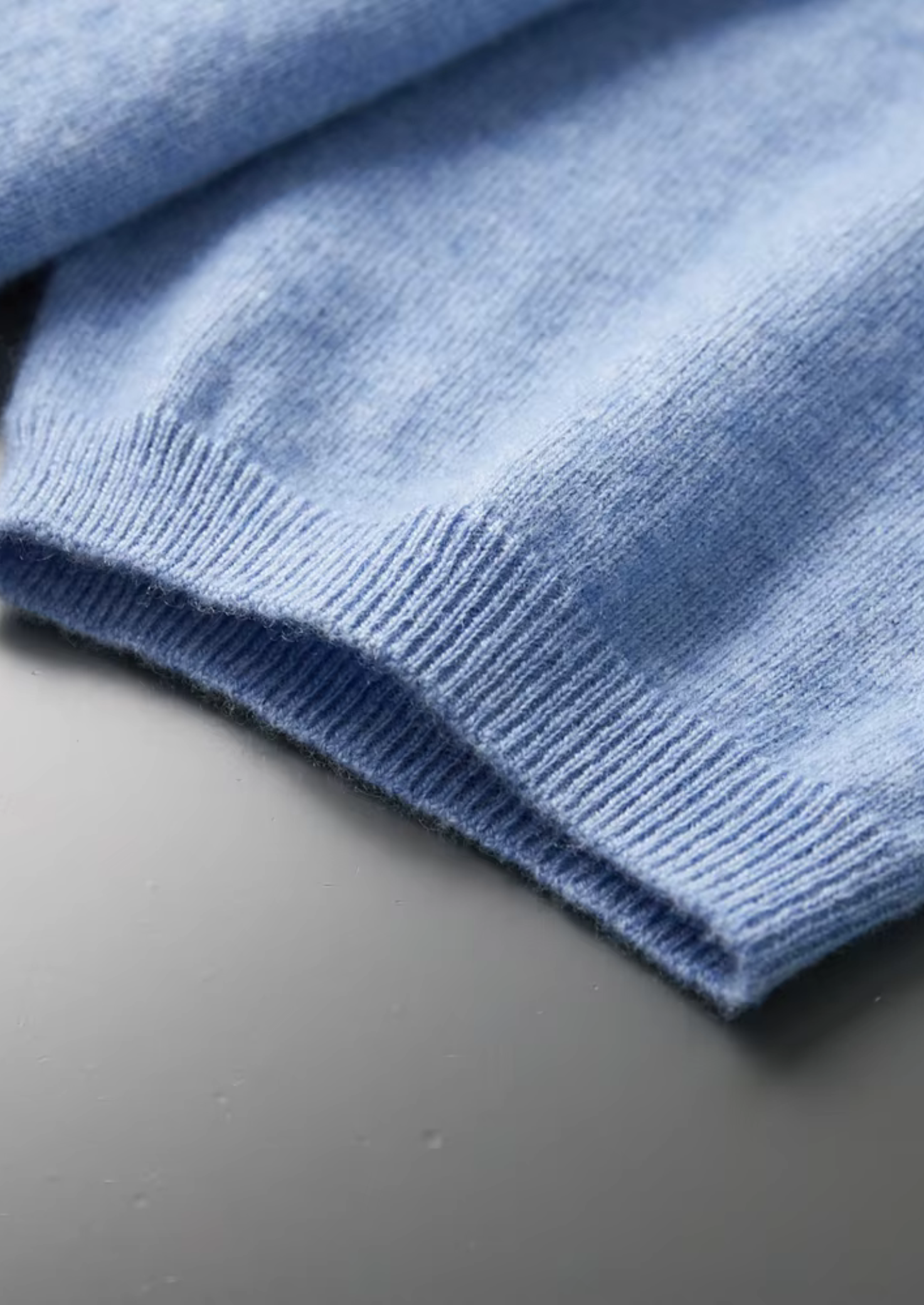 PREMIUM CASHMERE CLASSIC CREWNECK T-SHIRT