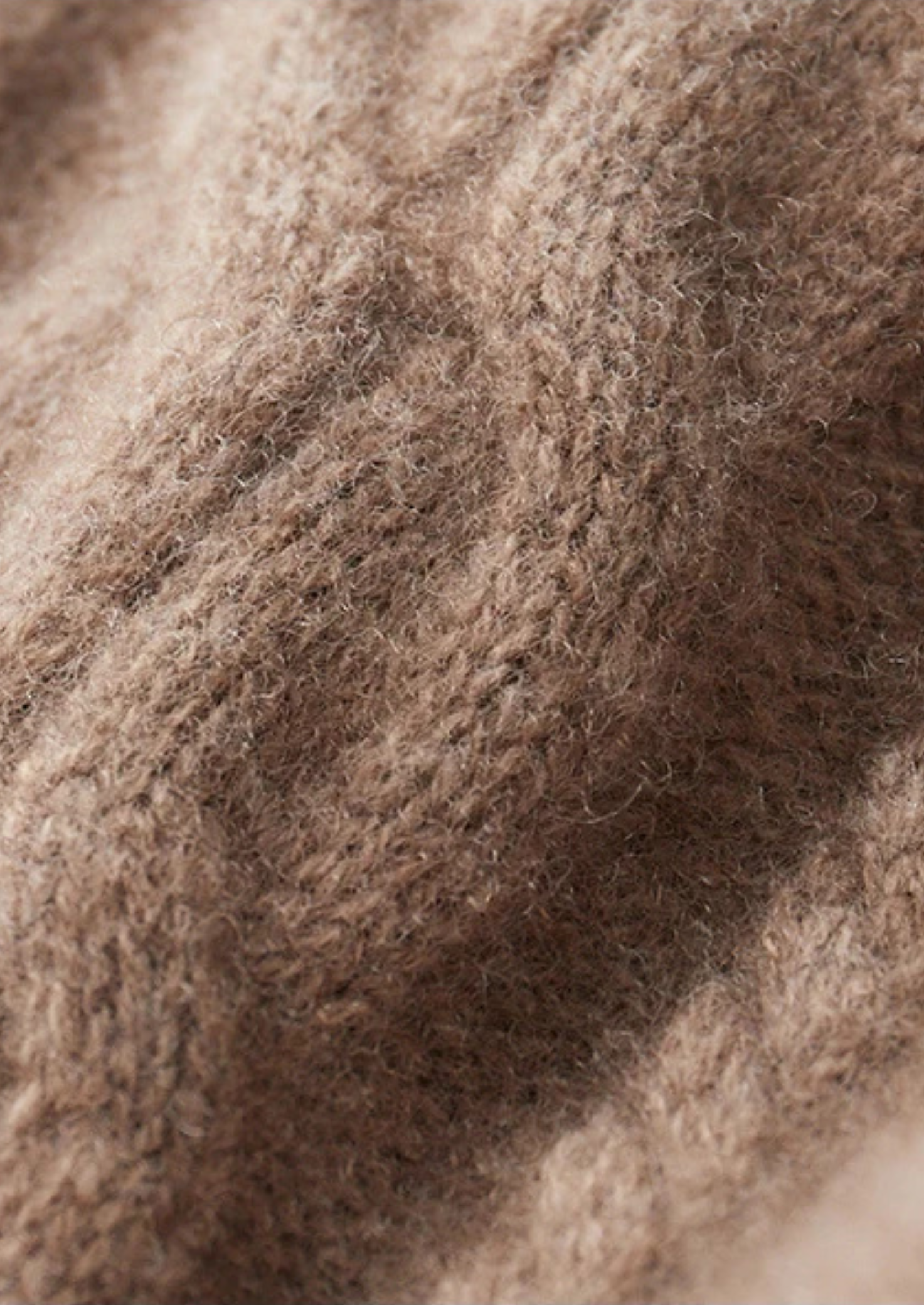 PURE EXTRA-FINE MERINO WOOL WINTERTIME CREWNECK