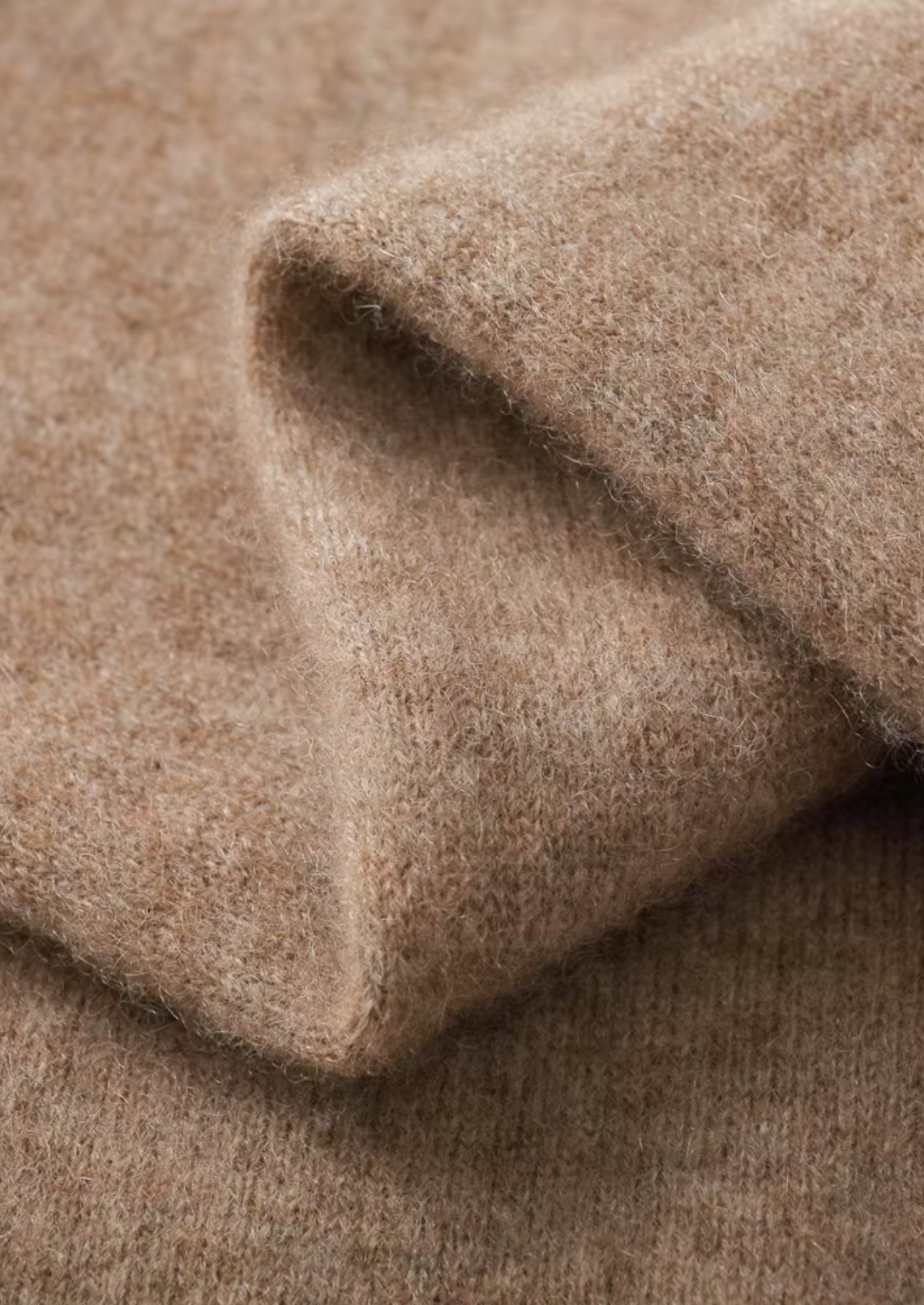 PURE EXTRA-FINE MERINO WOOL CLASSIC MOCKNECK