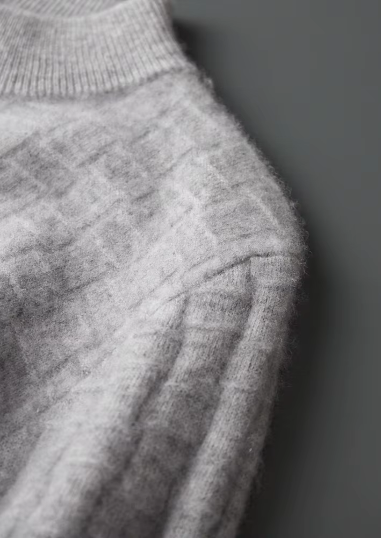 PURE EXTRA-FINE MERINO WOOL TEXTURED MOCKNECK