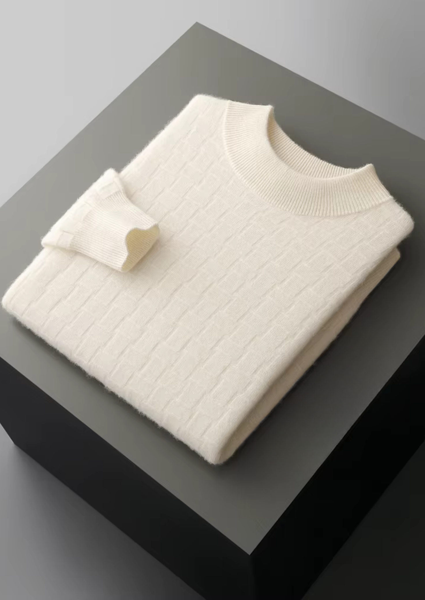 PURE EXTRA-FINE MERINO WOOL TEXTURED MOCKNECK